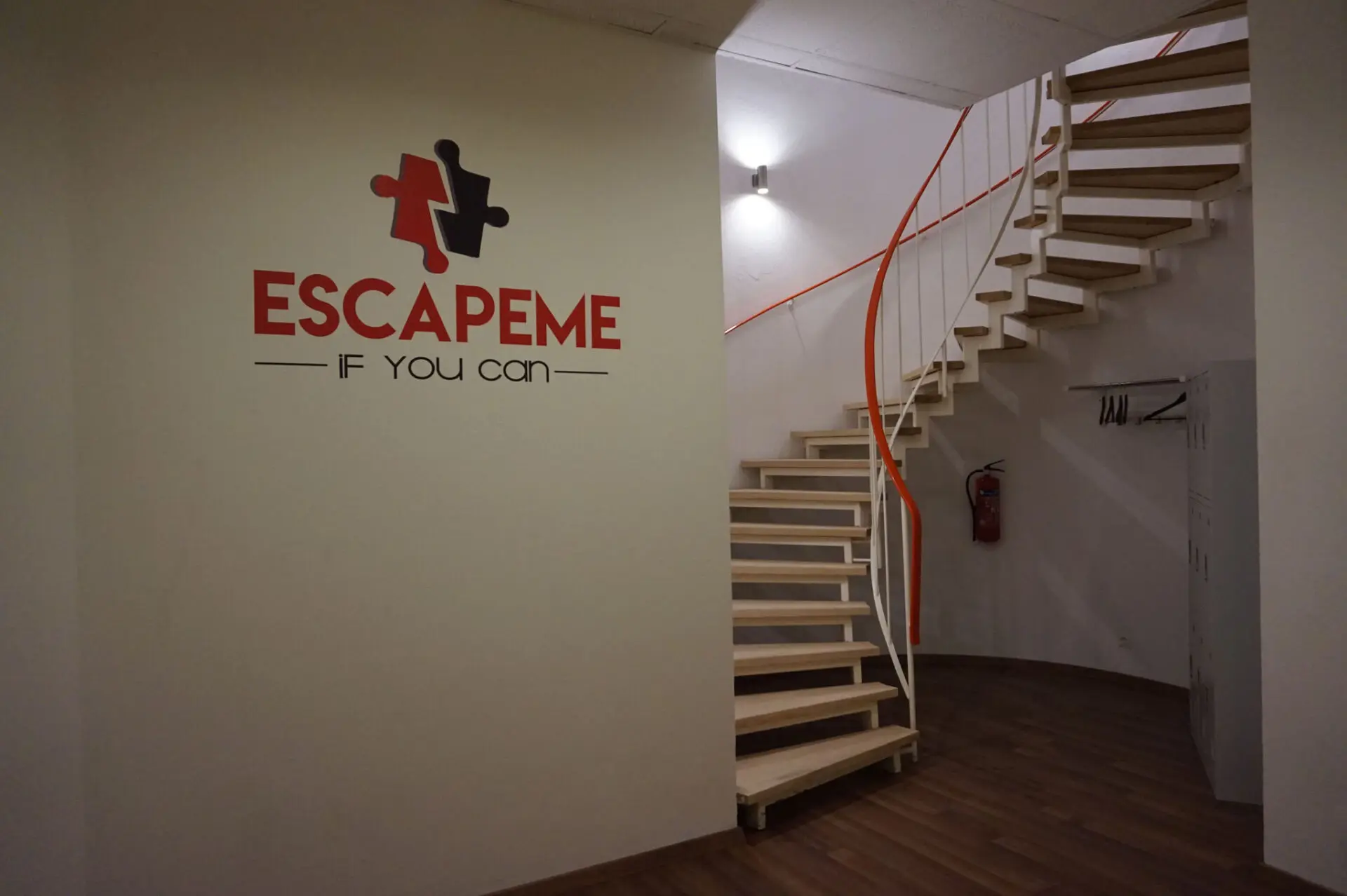EscapeMe Spielbereich im Untergeschoss – Escape Room Linz
