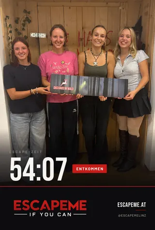 Team nach dem Escape Room bei EscapeMe Linz