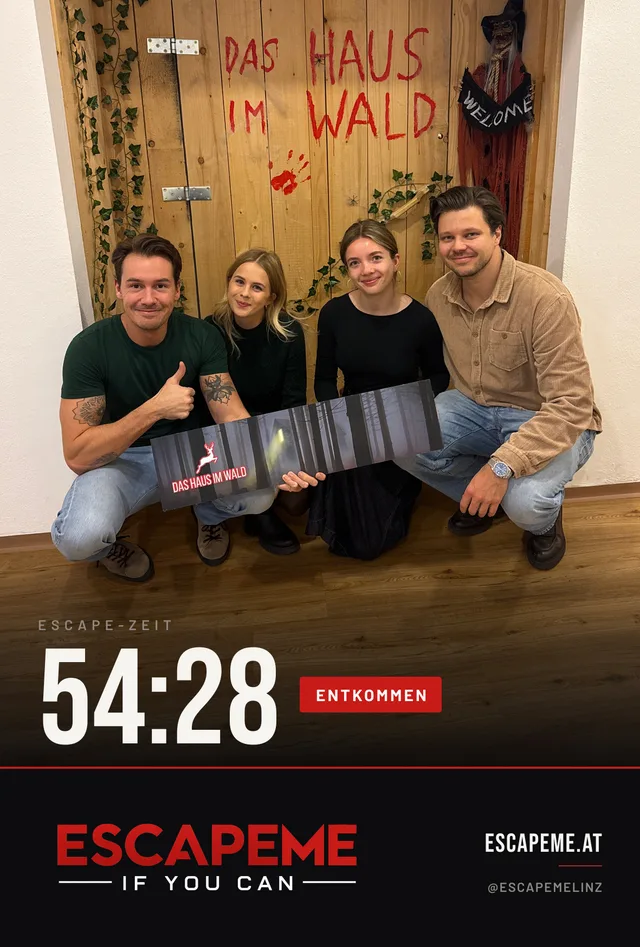 Team nach dem Escape Room bei EscapeMe Linz
