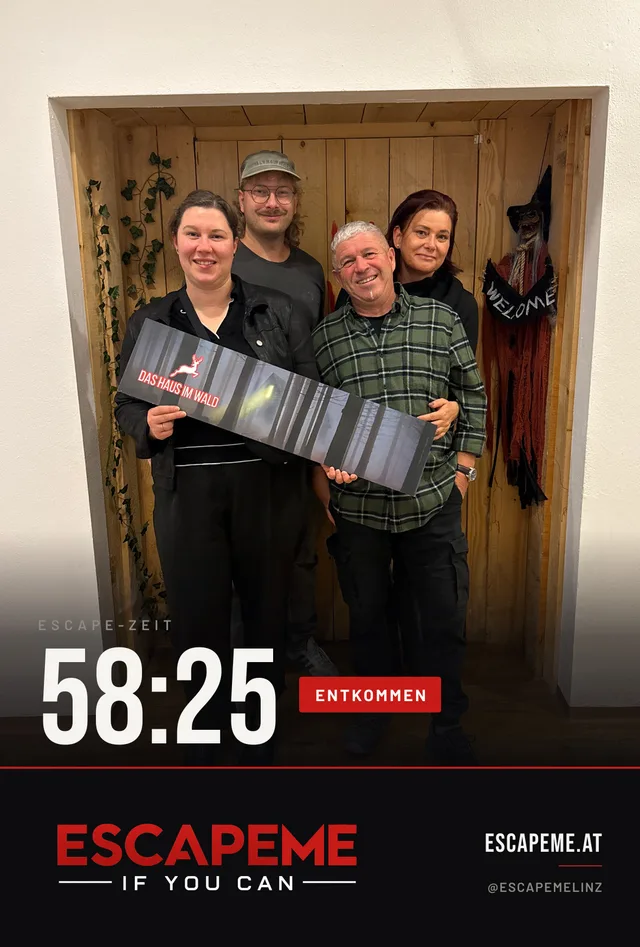Team nach dem Escape Room bei EscapeMe Linz