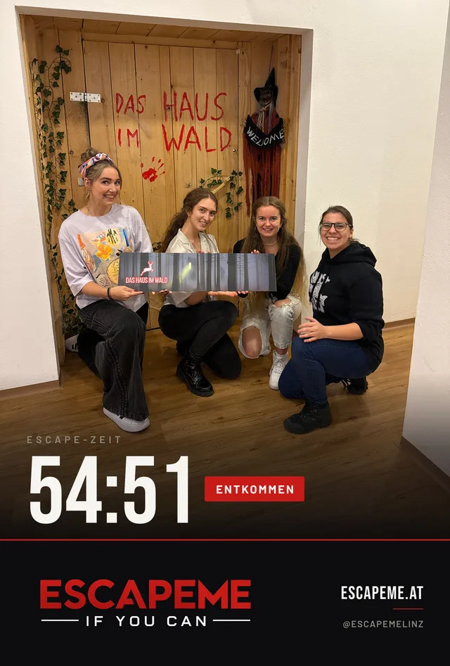 Team nach dem Escape Room bei EscapeMe Linz