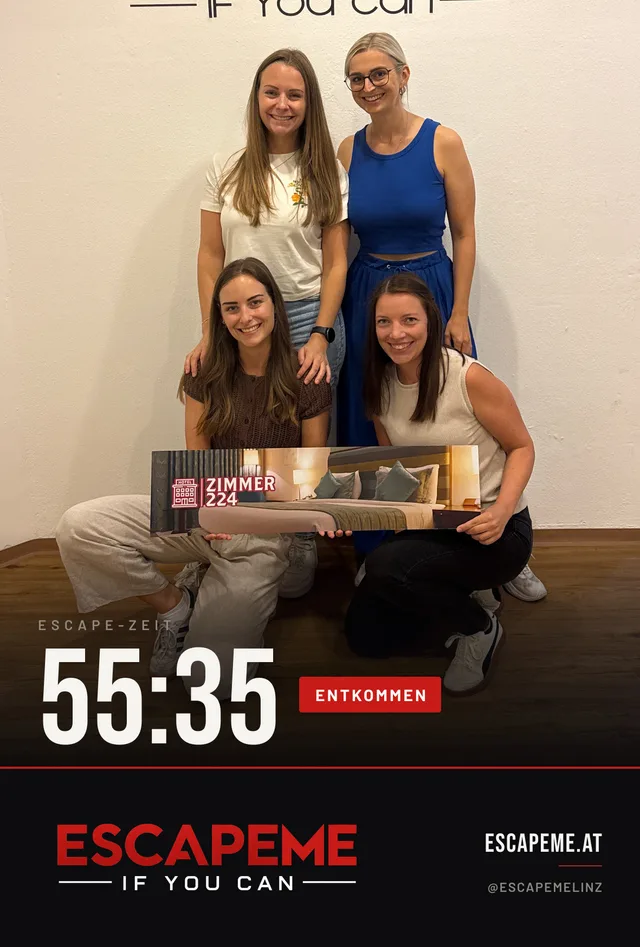 Team nach dem Escape Room bei EscapeMe Linz