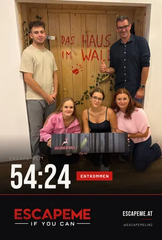 Team nach dem Escape Room bei EscapeMe Linz