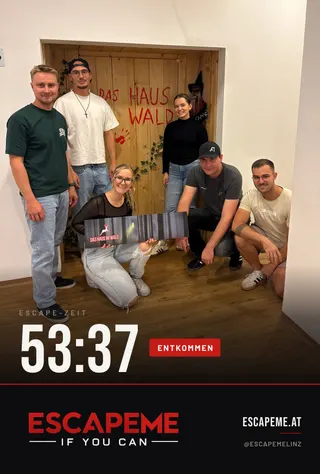 Team nach dem Escape Room bei EscapeMe Linz