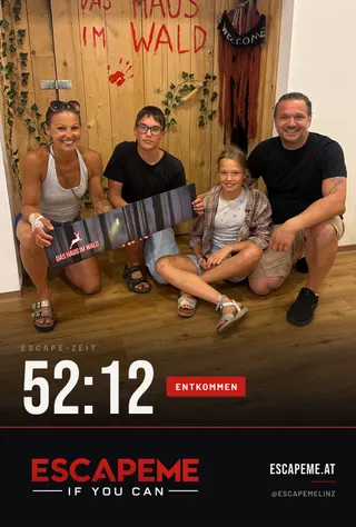 Team nach dem Escape Room bei EscapeMe Linz