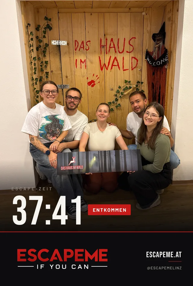Team nach dem Escape Room bei EscapeMe Linz