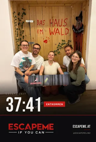Team nach dem Escape Room bei EscapeMe Linz