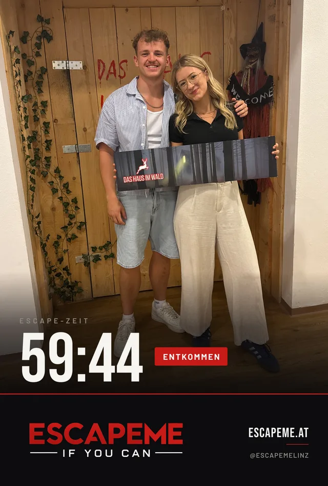 Team nach dem Escape Room bei EscapeMe Linz